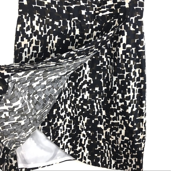 ANN TAYLOR Sheath Dress Cap Sleeve Wrap Work Fitted Geo Print V Neck Size 6 - Picture 3 of 9